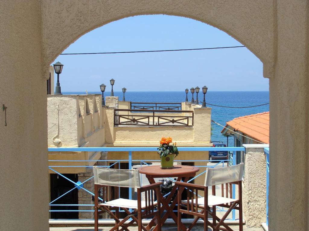 Hesperia Hotel 카를로바씨 외부 사진